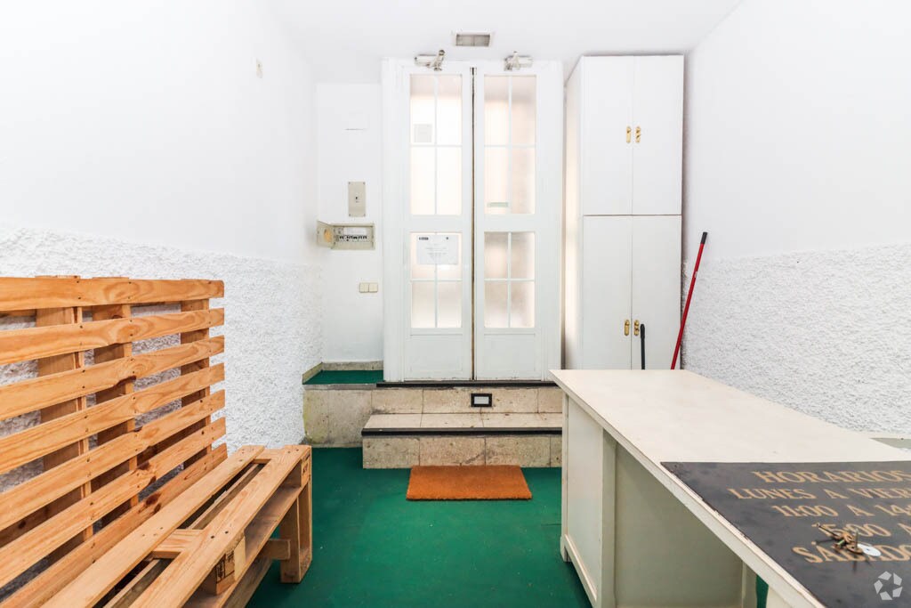 Multifamily in Madrid, Madrid for sale Interior Photo- Image 1 of 1