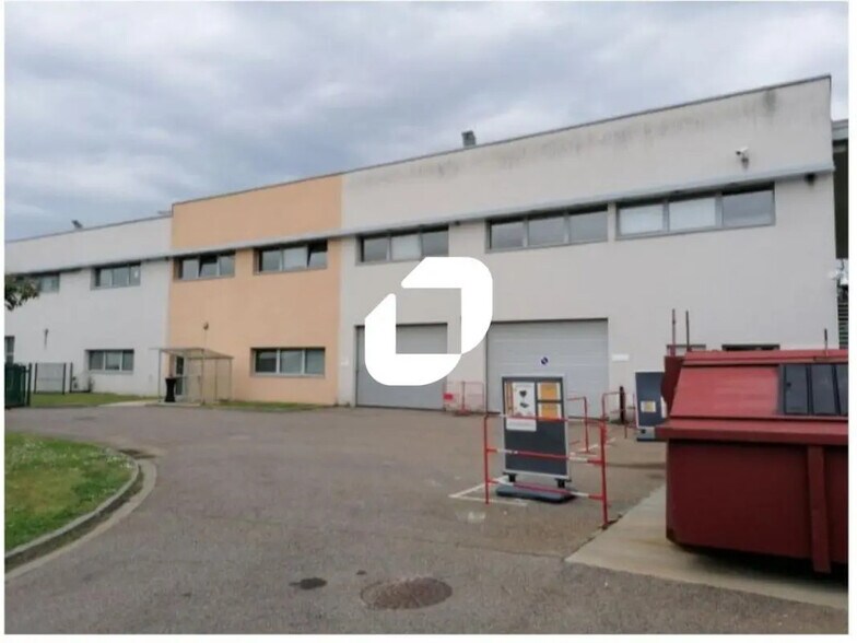 Office in Saint-Priest for lease - Building Photo - Image 2 of 322