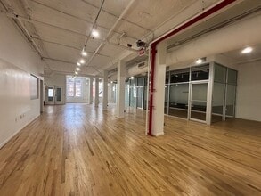 455-457 Broadway, New York, NY for lease Interior Photo- Image 2 of 6