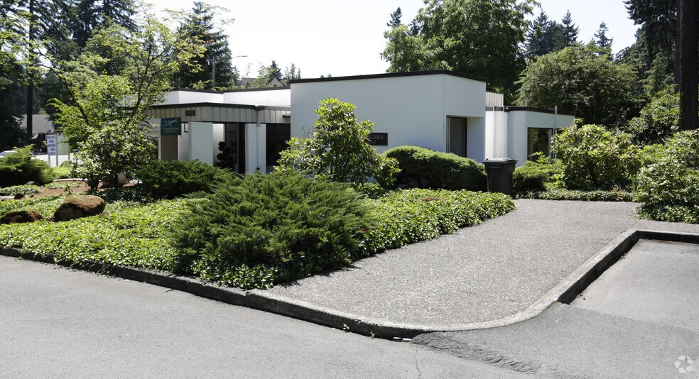 16455 Boones Ferry Rd, Lake Oswego, OR for sale - Primary Photo - Image 1 of 5