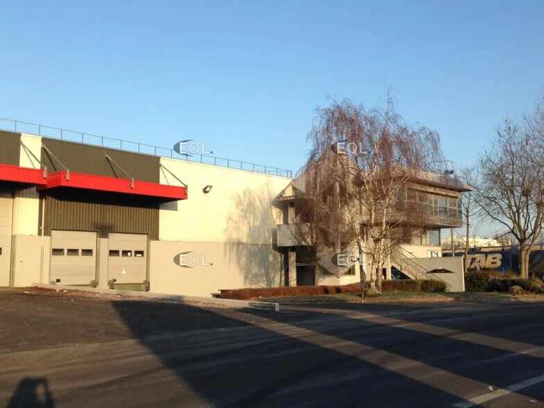 Flex in Bonneuil-sur-Marne for lease - Building Photo - Image 1 of 3