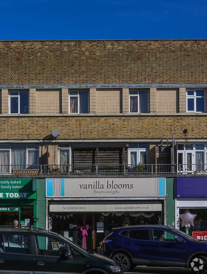 159 Manford Way, Chigwell, IG7 4DN