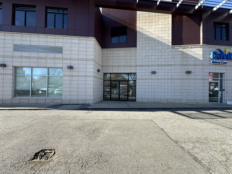 45-64 Francis Lewis Blvd, Bayside, NY for lease - Building Photo - Image 2 of 5