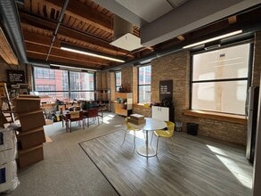 303 W Erie St, Chicago, IL for lease Interior Photo- Image 2 of 11