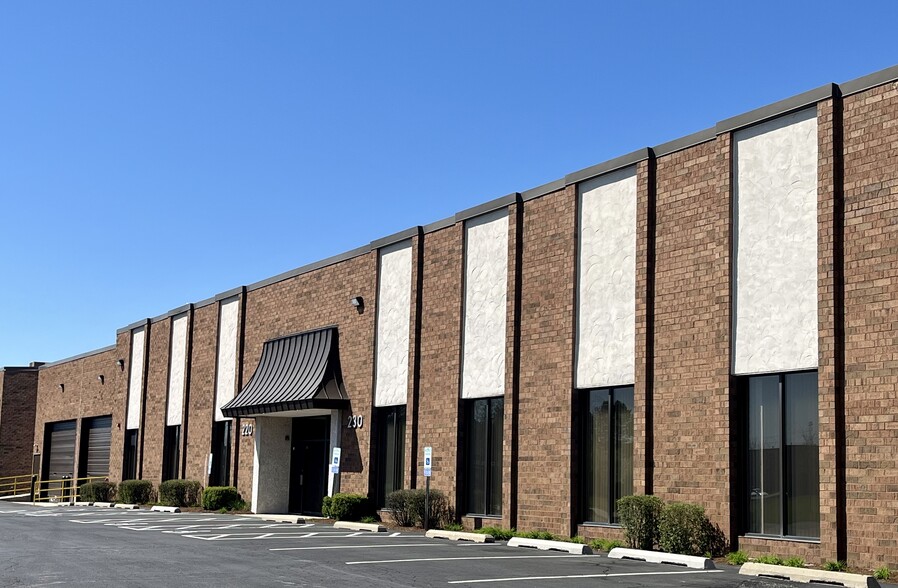 180-230 Messner Dr, Wheeling, IL for lease - Building Photo - Image 1 of 7