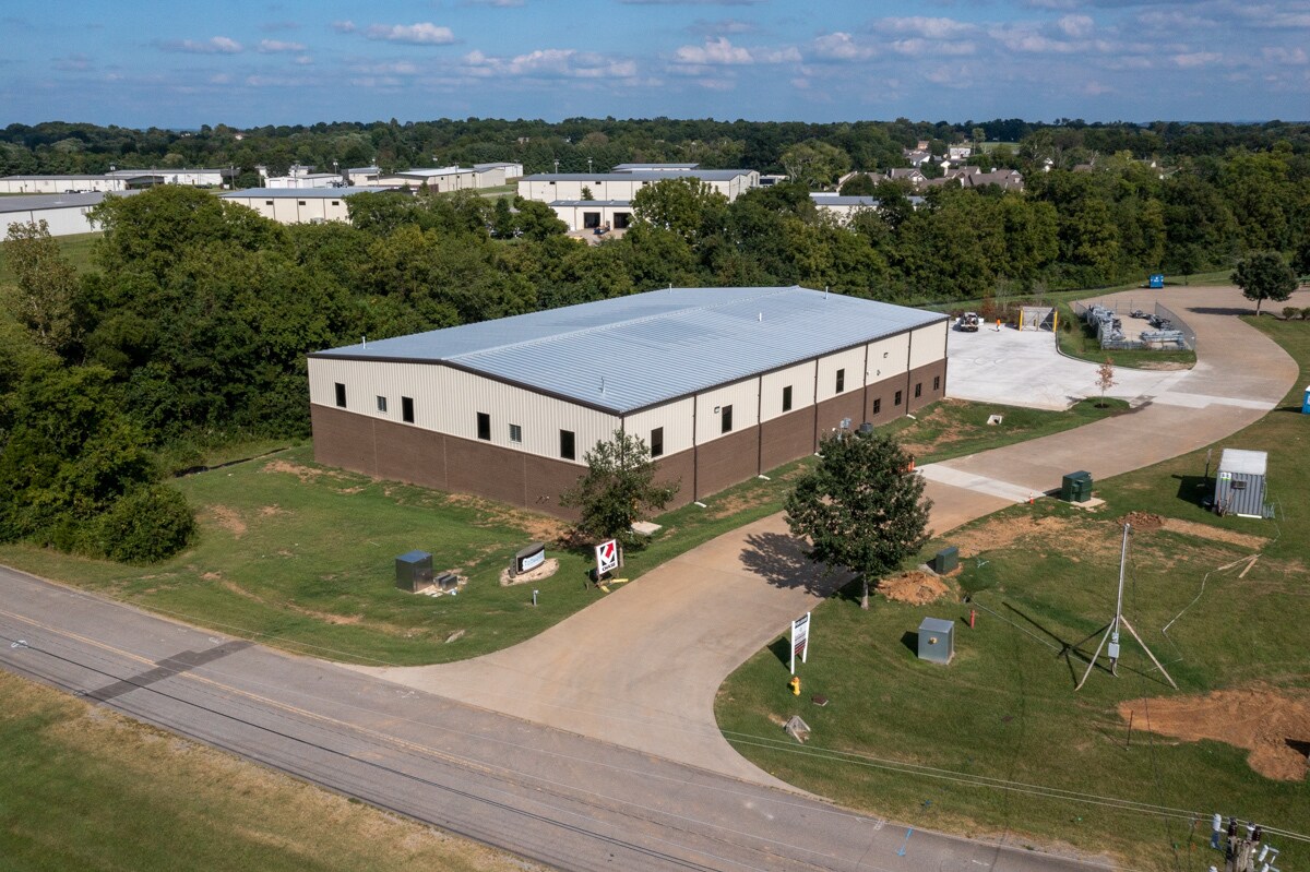 North Building Airport Rd, Gallatin, TN 37066 Airport Road