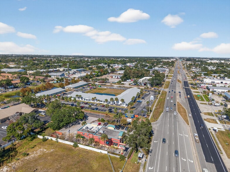 11350 66th St N, Largo, FL for lease - Building Photo - Image 3 of 27