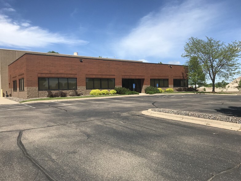 10900 89th Ave N, Maple Grove, MN for sale - Building Photo - Image 1 of 1