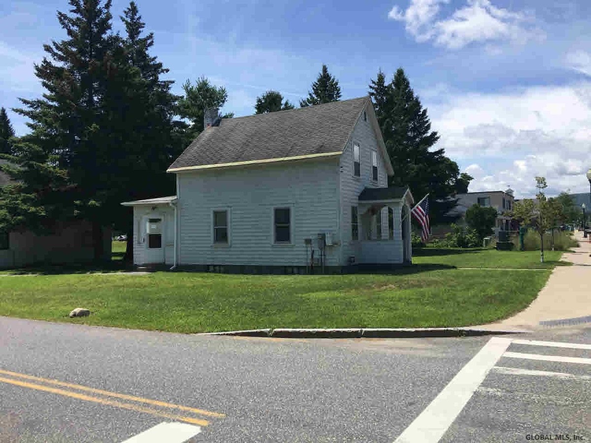94 Main St, Queensbury, NY 12804