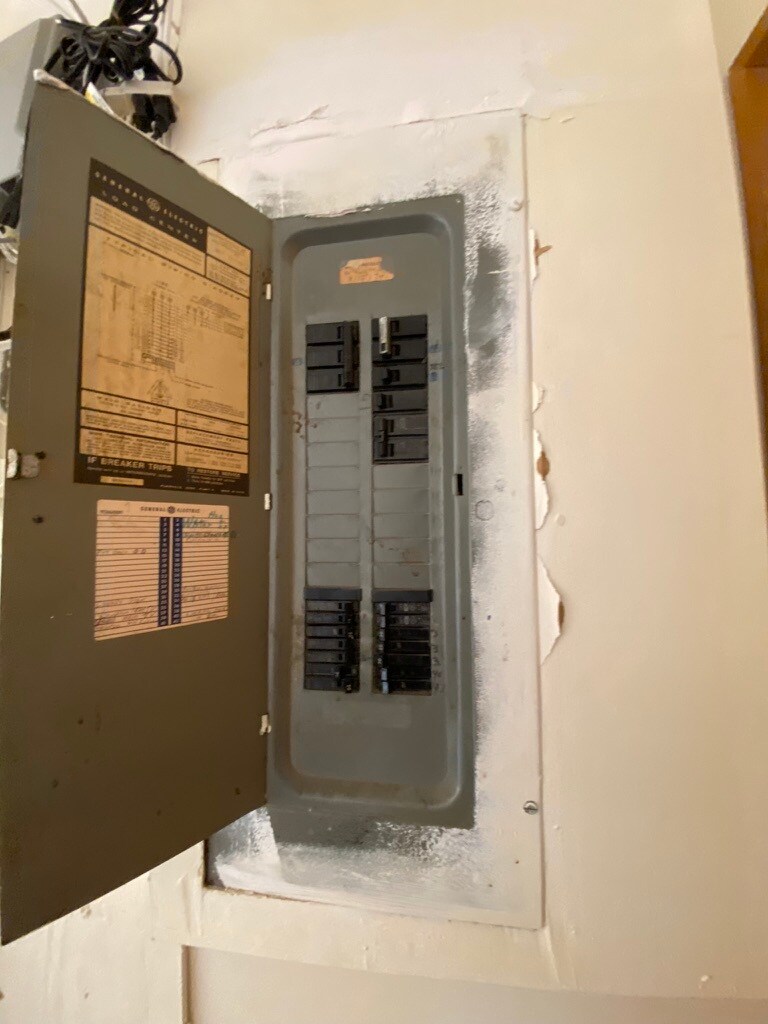 1069010696 Lem Turner Rd, Jacksonville, FL 32218 Family Dollar