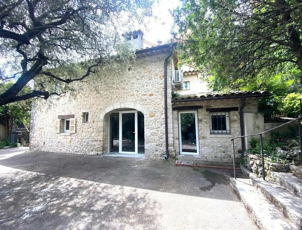 Office in Grasse for sale Building Photo- Image 1 of 17