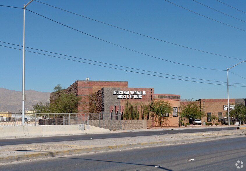 3745 Losee Rd, North Las Vegas, NV for sale - Building Photo - Image 2 of 26