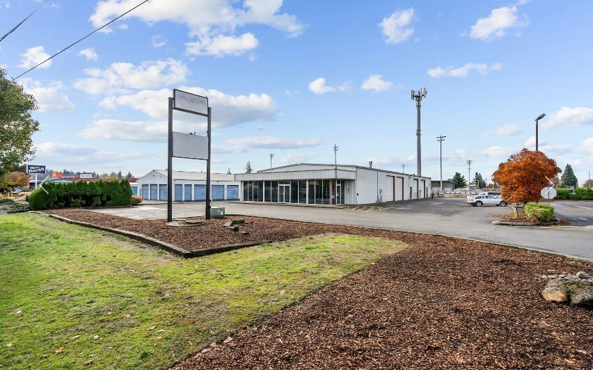 999 N 1st St, Silverton, OR for sale Primary Photo- Image 1 of 27