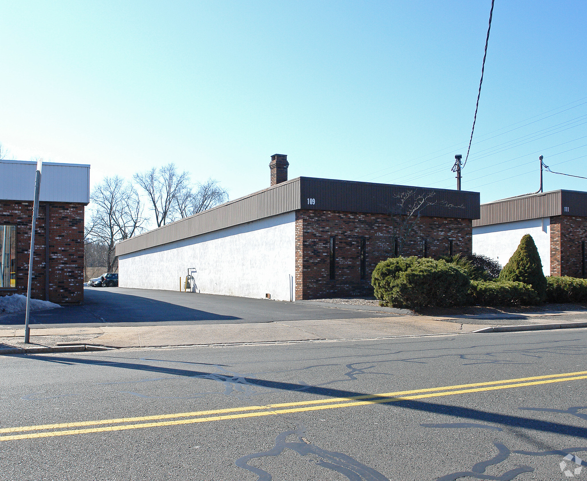 109 Pitkin St, East Hartford, CT for sale Primary Photo- Image 1 of 7