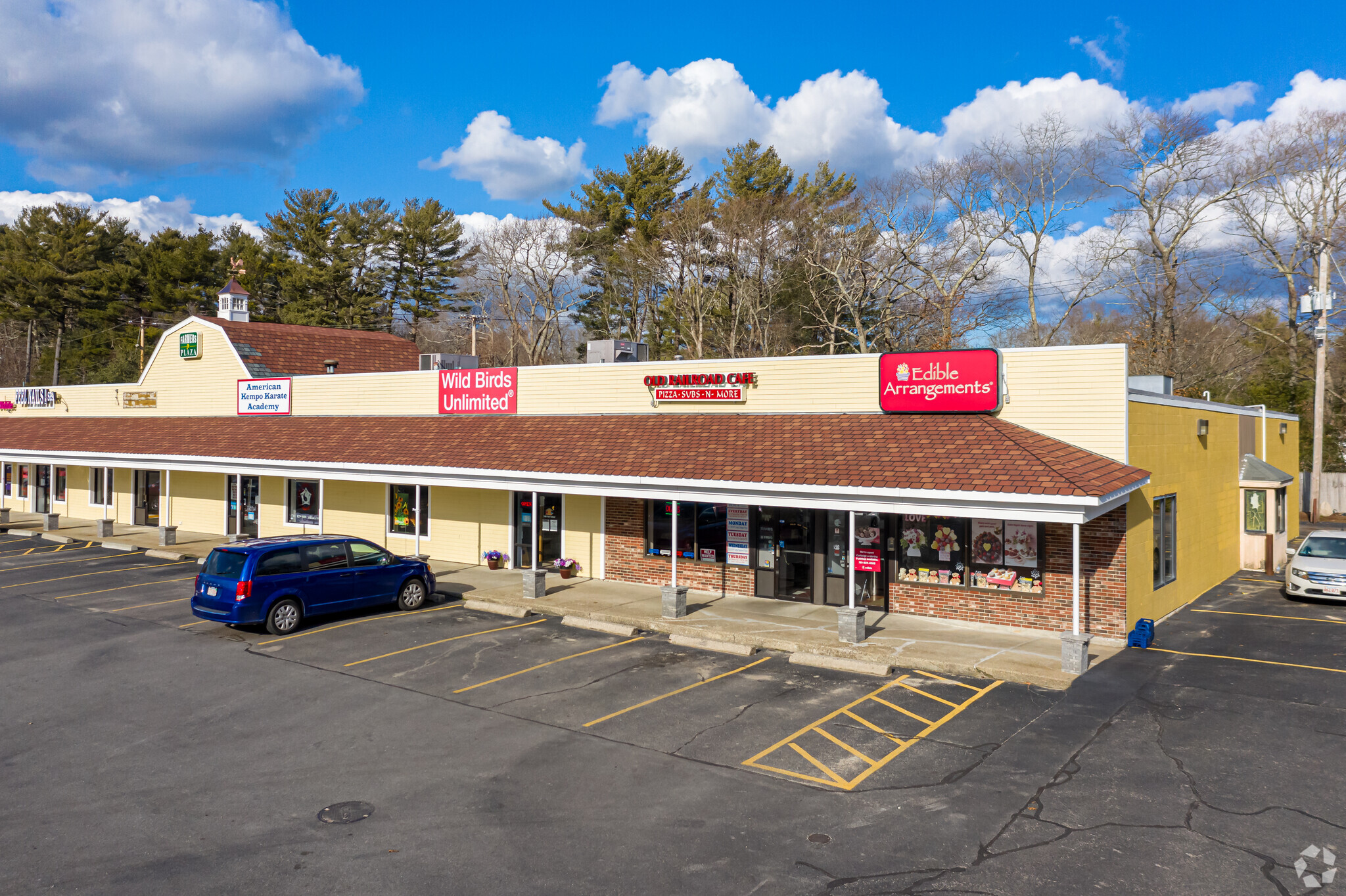 386 Columbia Rd, Hanover, MA for lease Building Photo- Image 1 of 11