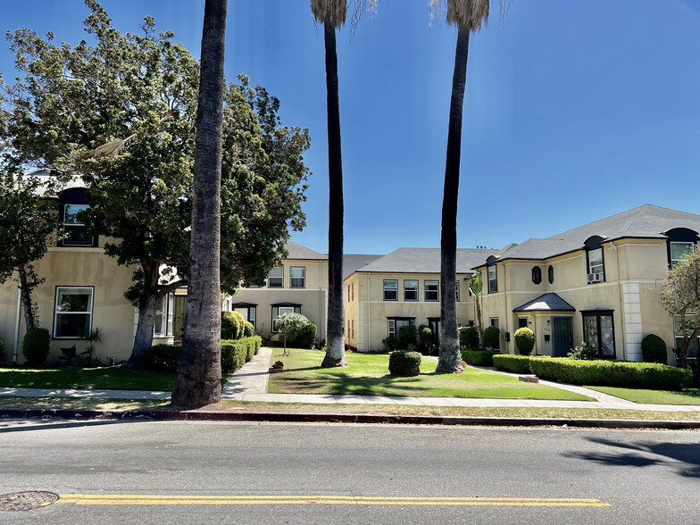 1852-1862 N Edgemont St, Los Angeles, CA for sale - Building Photo - Image 1 of 1