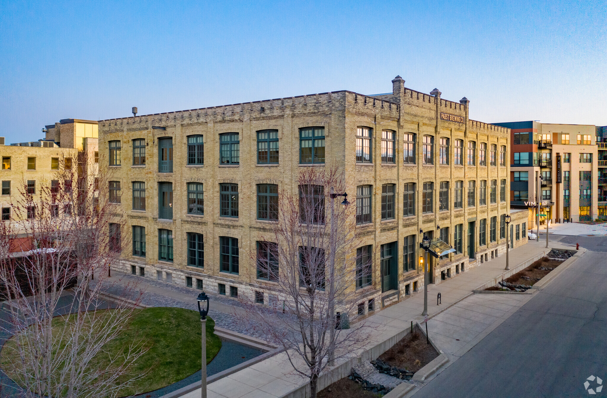 1259 S 10th St, Milwaukee, WI for lease Building Photo- Image 1 of 4