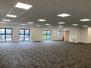 Lincoln Rd, High Wycombe for lease Interior Photo- Image 2 of 3