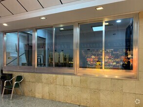 Avenida de Bucaramanga, 2, Madrid, Madrid for lease Interior Photo- Image 1 of 7