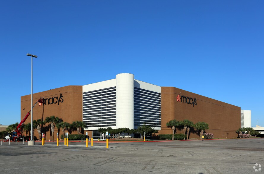 5488 S Padre Island Dr, Corpus Christi, TX for sale - Primary Photo - Image 1 of 1