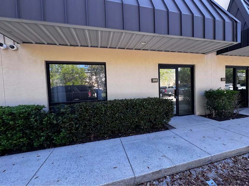 7345 International Pl, Sarasota, FL for lease Interior Photo- Image 1 of 1
