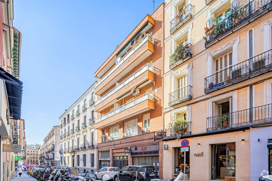 Calle De Hortaleza, 118, Madrid, Madrid for sale - Building Photo - Image 2 of 2