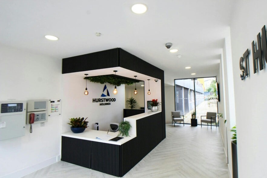Trinity Rd, Bootle for lease - Interior Photo - Image 2 of 14