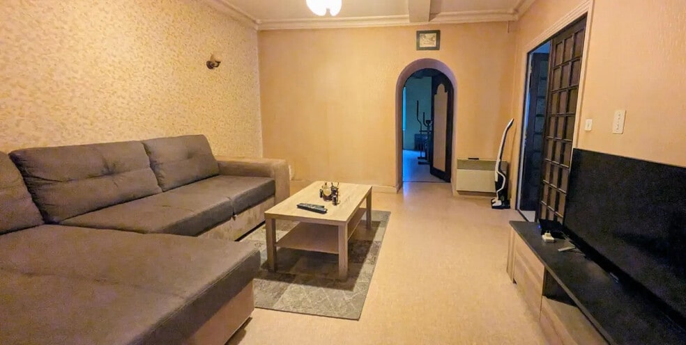 Flex in Brassac for sale - Interior Photo - Image 3 of 36