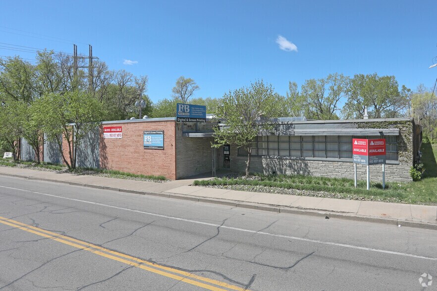 1712 NE Marshall St, Minneapolis, MN 55413