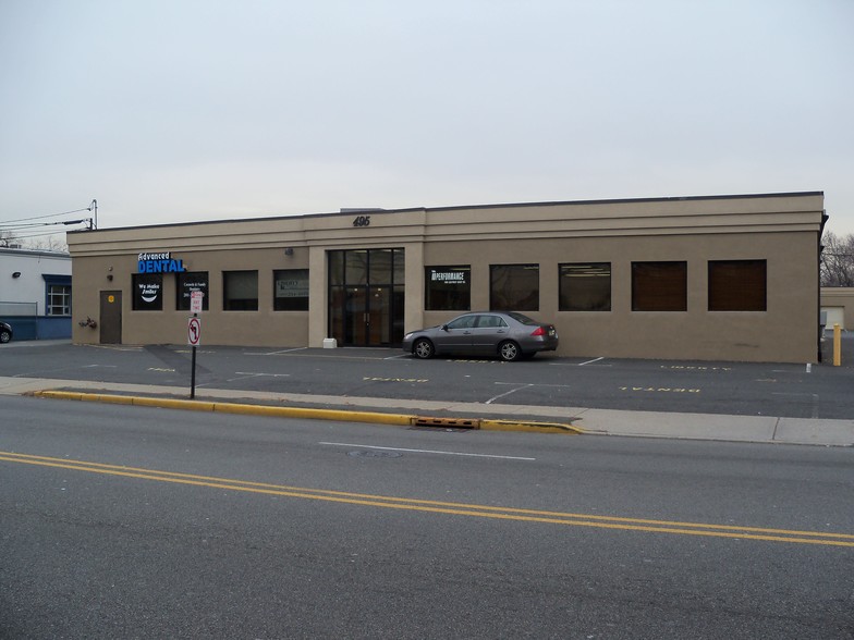 495 Mola Blvd, Elmwood Park, NJ for lease - Building Photo - Image 1 of 19