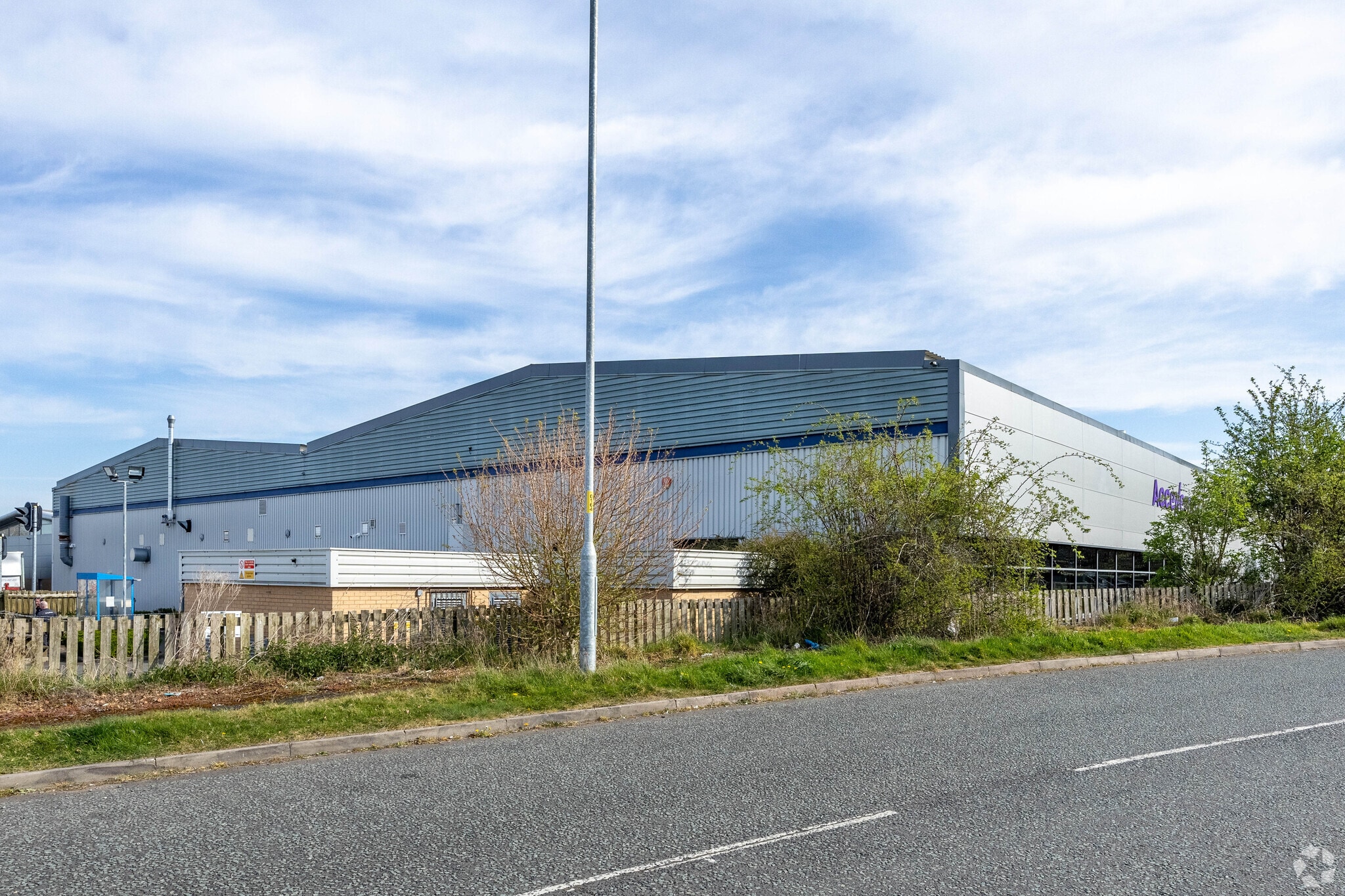 Unit B Hortonwood 37, Telford for lease Primary Photo- Image 1 of 4