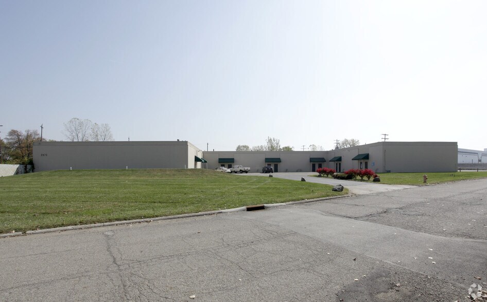 2073 Refugee Rd, Columbus, OH 43207