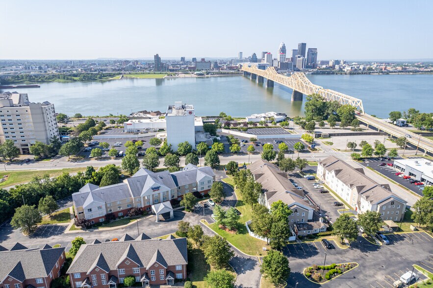 619 N Shore Dr, Jeffersonville, IN for sale - Aerial - Image 2 of 2