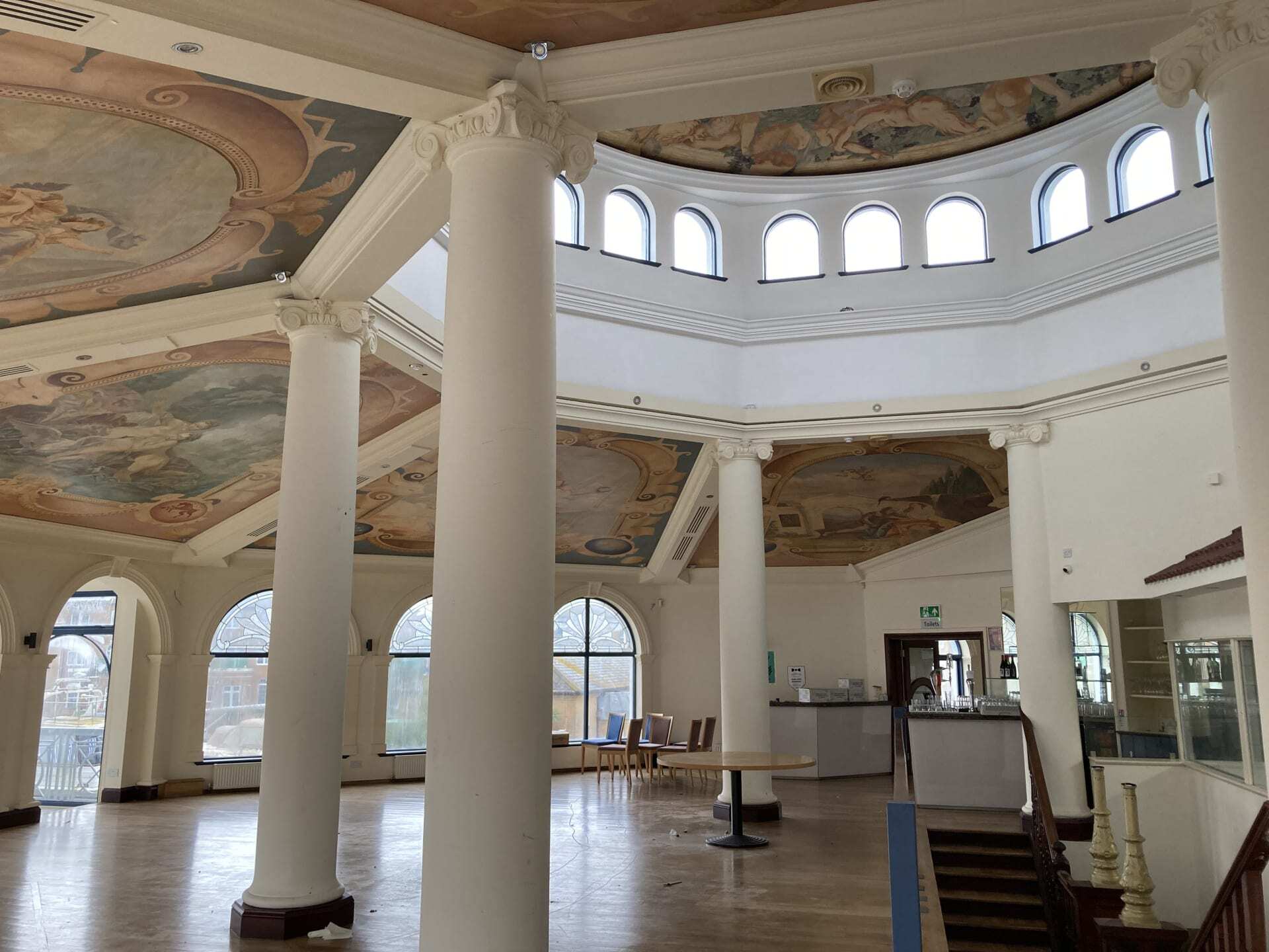 Village Sq, Brighton for lease Interior Photo- Image 1 of 10