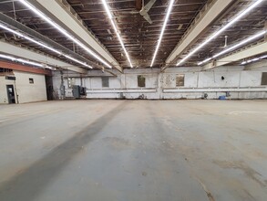 141 Grove St, Meriden, CT for lease Interior Photo- Image 2 of 17