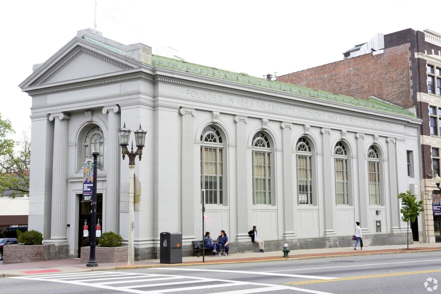 441 Bloomfield Ave, Montclair, NJ for lease - Building Photo - Image 2 of 3