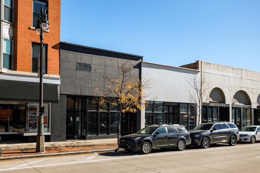 6538-6540 Woodward Ave, Detroit, MI for lease - Building Photo - Image 2 of 14