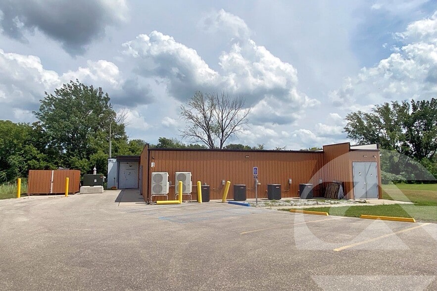 405 Morton St, Bay City, MI for sale - Building Photo - Image 1 of 1