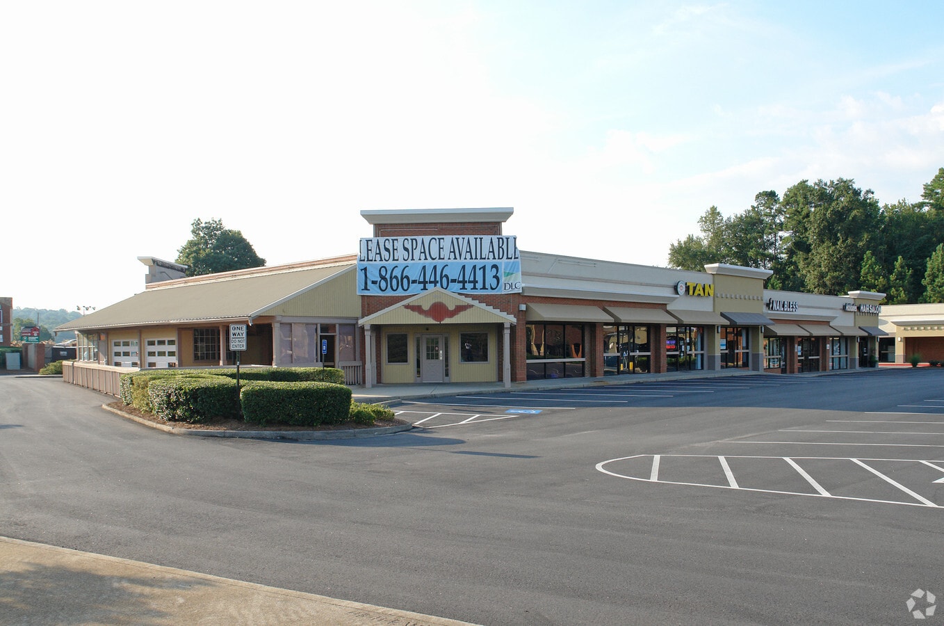 2550 Sandy Plains Rd, Marietta, GA 30066