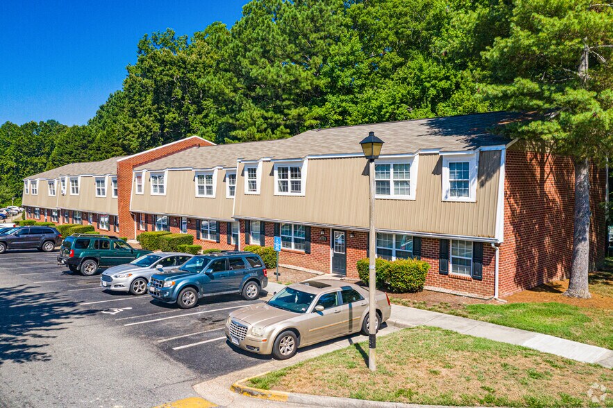 100 Stratford Rd, Williamsburg, VA 23185