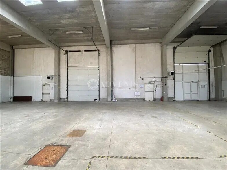 Flex in Vitry-sur-Seine for lease - Building Photo - Image 3 of 35