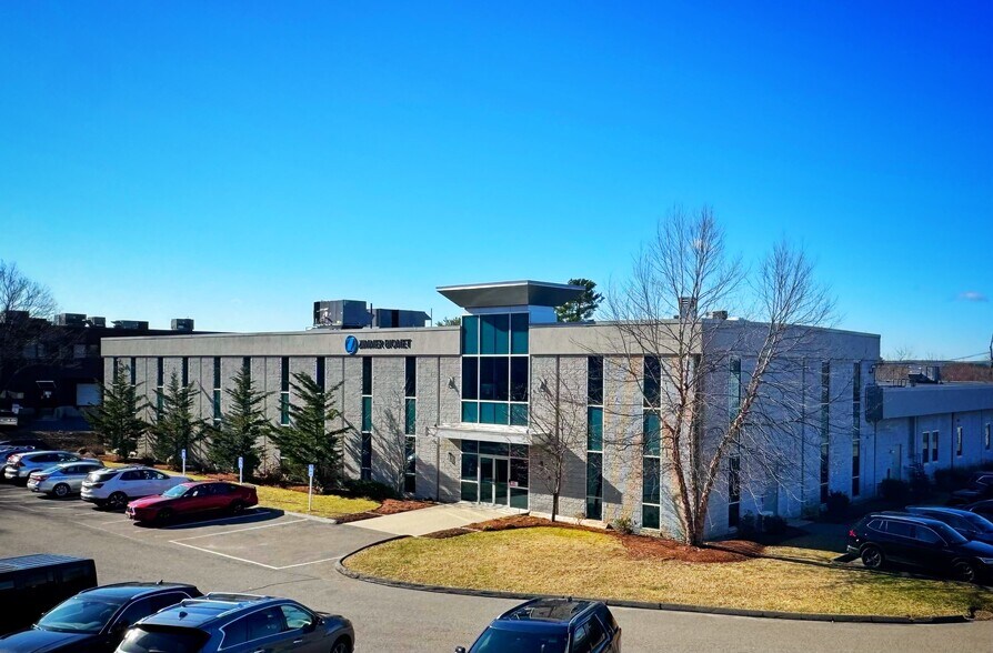 10 Oceana Way, Norwood, MA for sale - Primary Photo - Image 1 of 1