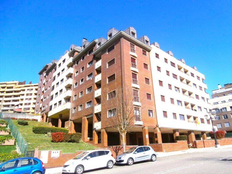 Ribera de Arriba, Oviedo, Asturias for sale - Building Photo - Image 3 of 18