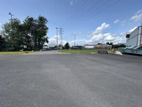 Petite-Forêt - AERIAL  map view