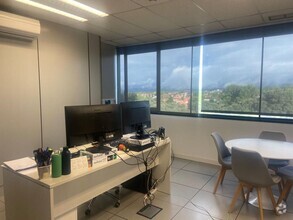 Office in Las Rozas de Madrid, Madrid for lease Interior Photo- Image 2 of 8