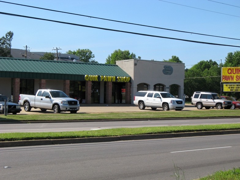 201-217 N Burbank Dr, Montgomery, AL for lease - Building Photo - Image 3 of 7