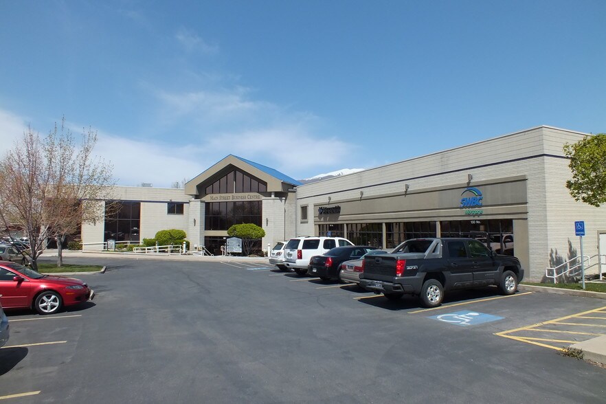 160 N Main St, Bountiful, UT for lease - Building Photo - Image 3 of 17
