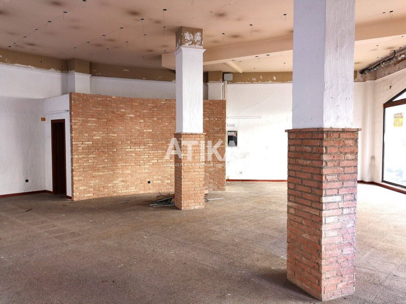 Retail in Ontinyent for lease Building Photo- Image 1 of 13