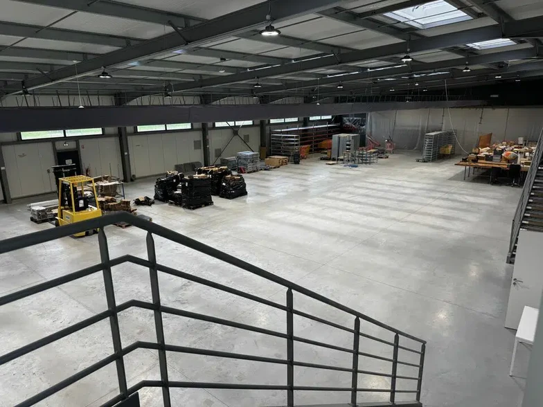 Industrial in Gaillac for sale - Interior Photo - Image 2 of 7