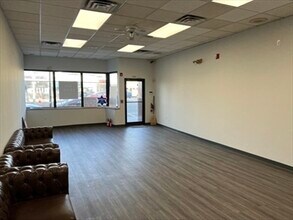 430-432 Massachusetts Ave, Arlington, MA for lease Interior Photo- Image 2 of 6